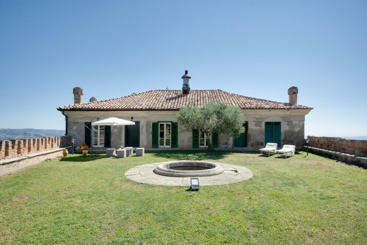 Castello Di Caccuri Suites 외부 사진