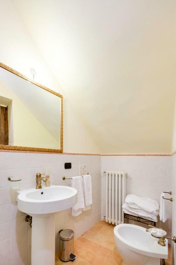Castello Di Caccuri Suites 외부 사진
