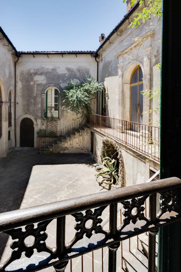 Castello Di Caccuri Suites 외부 사진